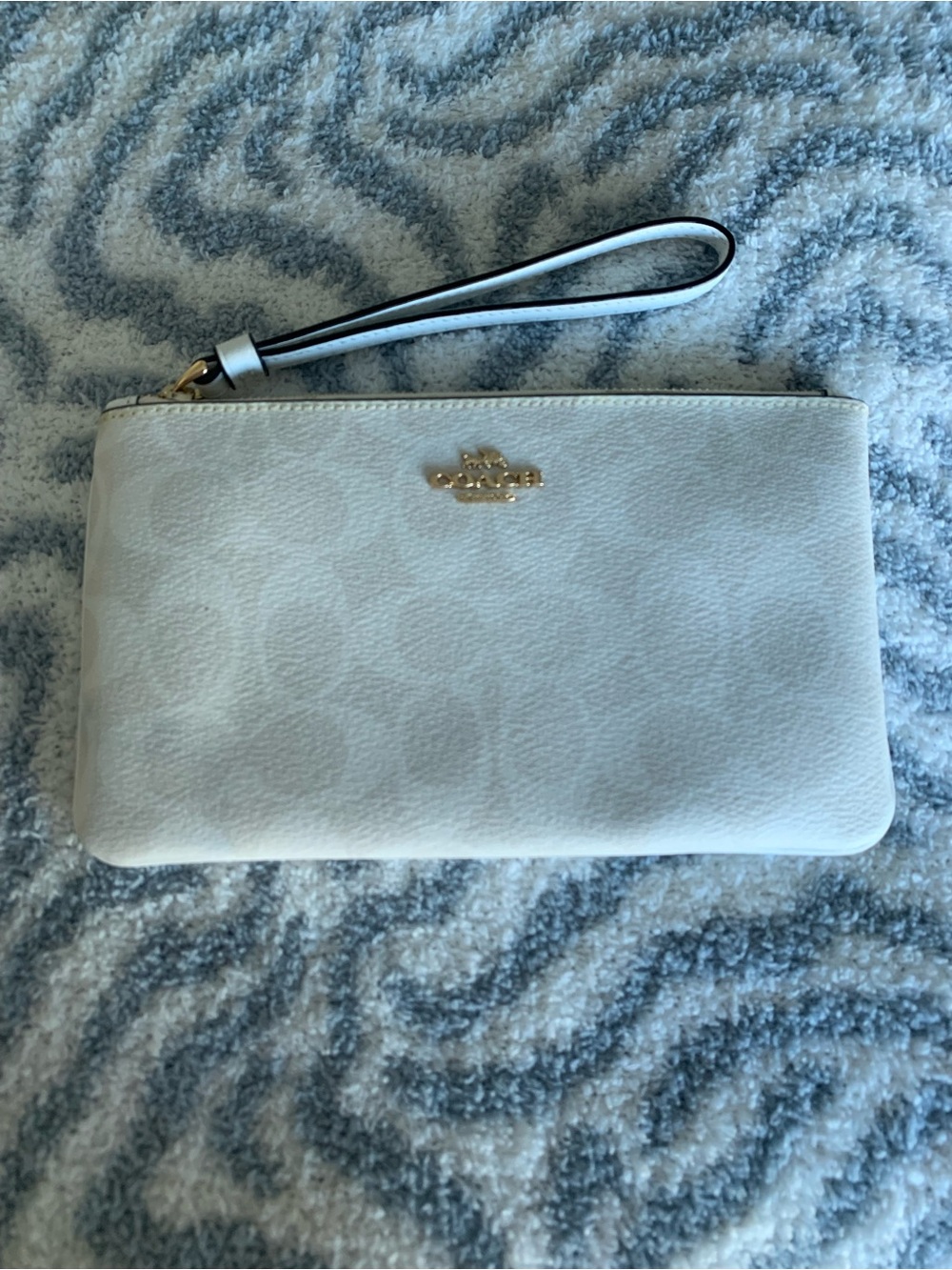 Coach White Leather Wristlet Clutch with Gold Logo